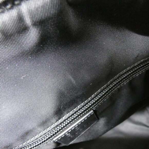 GUCCI Authentic Black Shoulder Bag - Picture 8 of 8